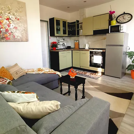 Apartman With A Parking Space Kastel Stari, - 23053